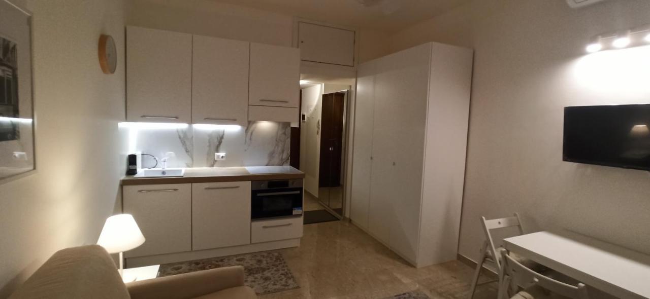 Smart Studio Porta Venezia Fashion District Милано Екстериор снимка